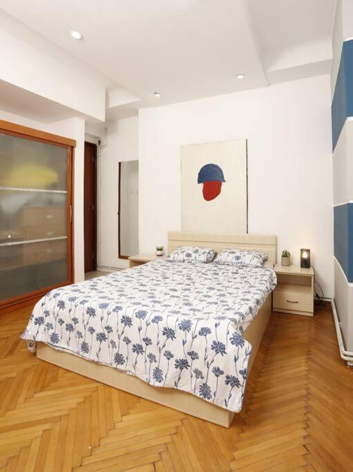 1 Bdrm Apartment In City Center Bukurešť Exteriér fotografie