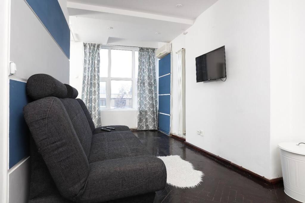 1 Bdrm Apartment In City Center Bukurešť Exteriér fotografie